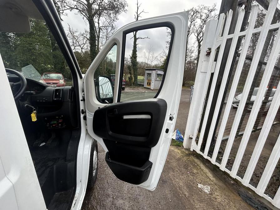 2020 Citroen Relay – Model: Relay 35 L3H2 Enterprise Blue HDi S/S – LD70WEK