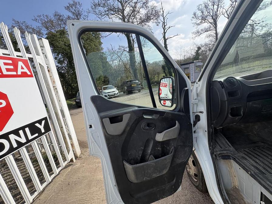 2017 Renault Master – Model: Master 125.35 LWB – YX17FDK/A11DCM