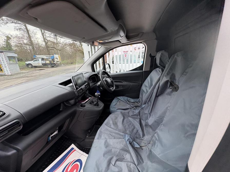 2022 Citroen Berlingo – Model: Berlingo 1000 Enterprise Professional Blue HDi – LM71RTX