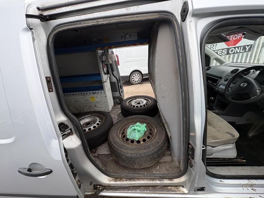 2010 Volkswagen Caddy MaxI – Model: Caddy Maxi C20 TDI 104 – VO10RLZ