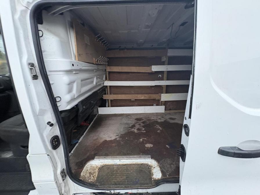 2017 Vauxhall Vivaro – Model: Vivaro  2700 Sportive CDTI – KU66URJ