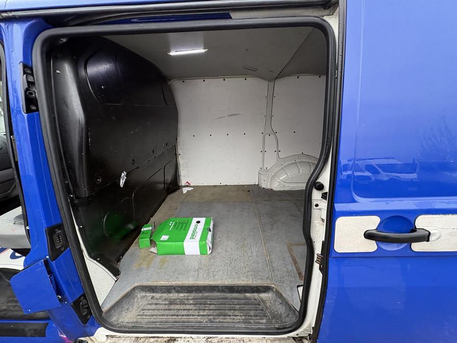 2006 Volkswagen Transporter – Model: Transporter T30 130 TDI SWB A – LY56OEU