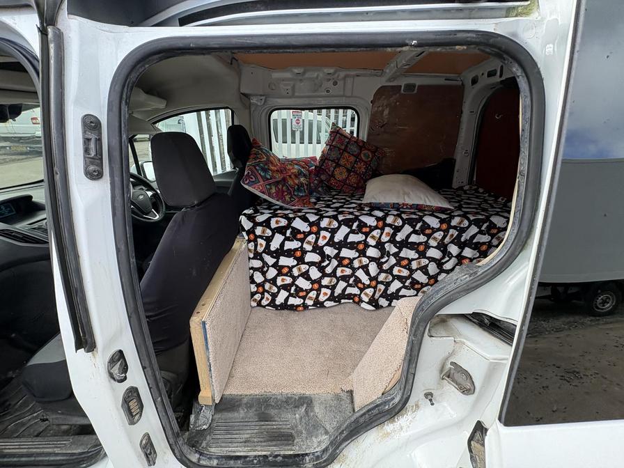 2016 Ford Transit Courier – Model: Transit Courier Trend TDCi – LF16CNV