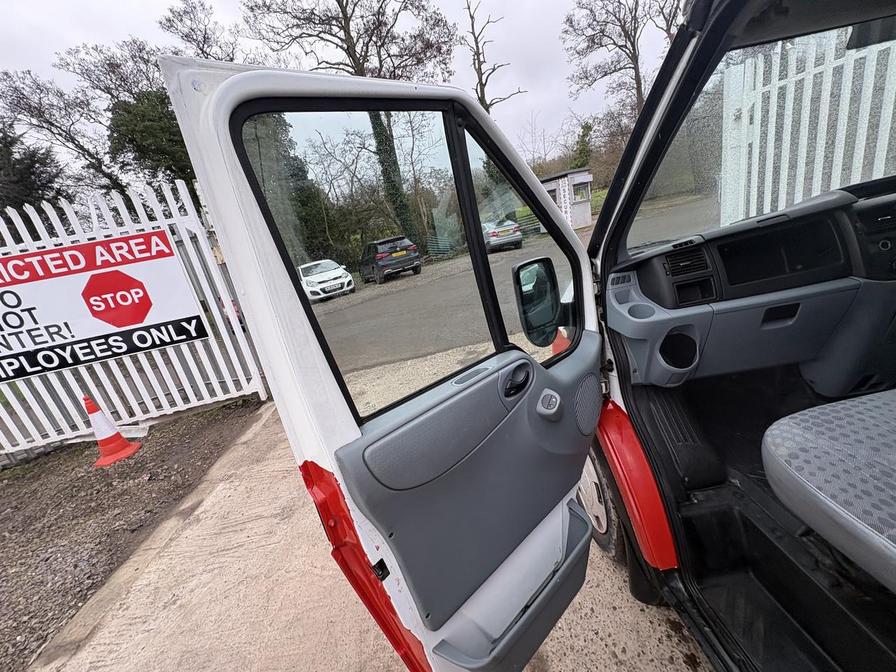 2011 Ford Transit – Model: Transit 85 T280 MWB FWD – SP11LGY