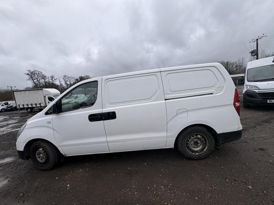 2016 Hyundai iLoad – Model: iLoad SE CRDi – AU16UNF