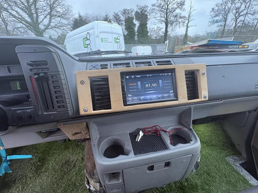 1994   – Model:  – L652MEP