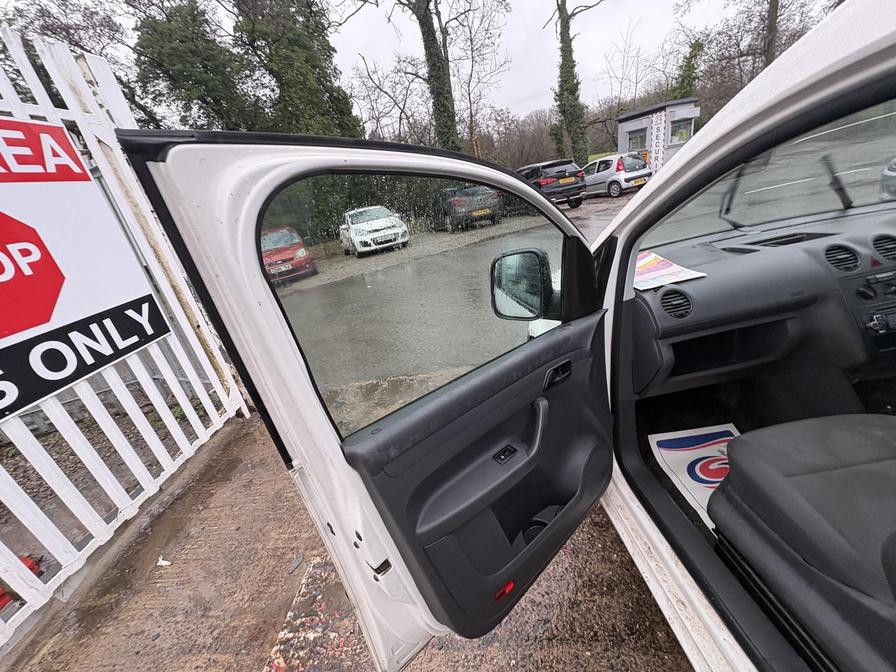 2015 Volkswagen Caddy – Model: Caddy C20 Startline TDI – GL15VGE