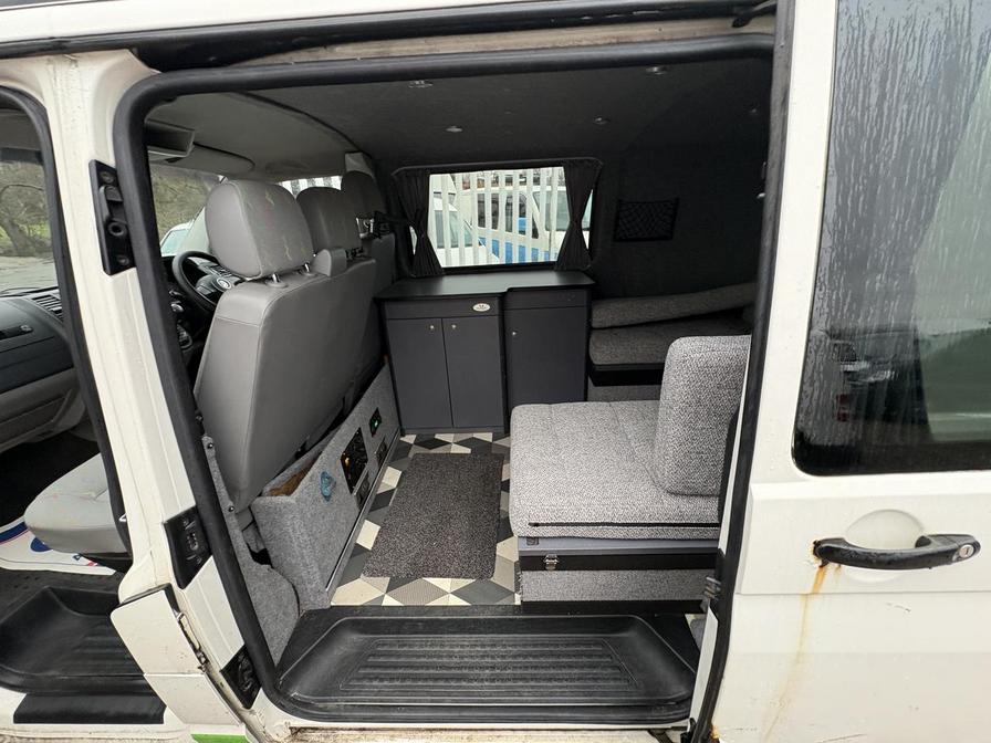 2006 Volkswagen Transporter – Model: Transporter T32 104 TDI SWB – AF06LWY/LR54LMS