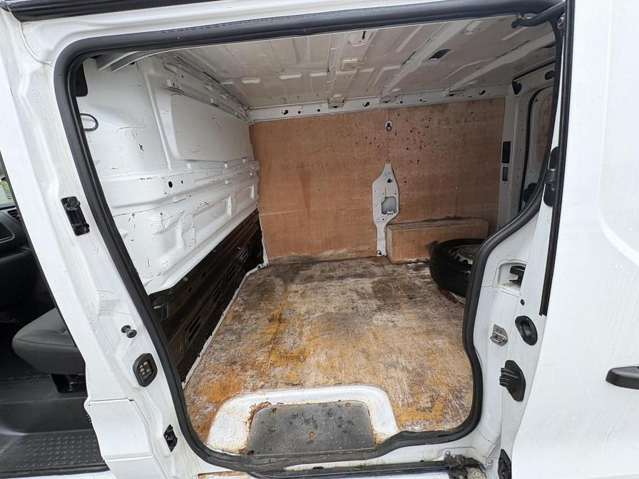 2021 Renault Trafic – Model: Trafic SL28 Business Energy dCi – MJ71LKU