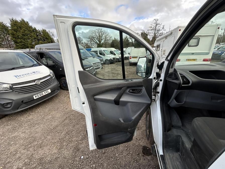 2016 Ford Transit Custom – Model: Transit Custom 270 E-Tech – SA16MZF