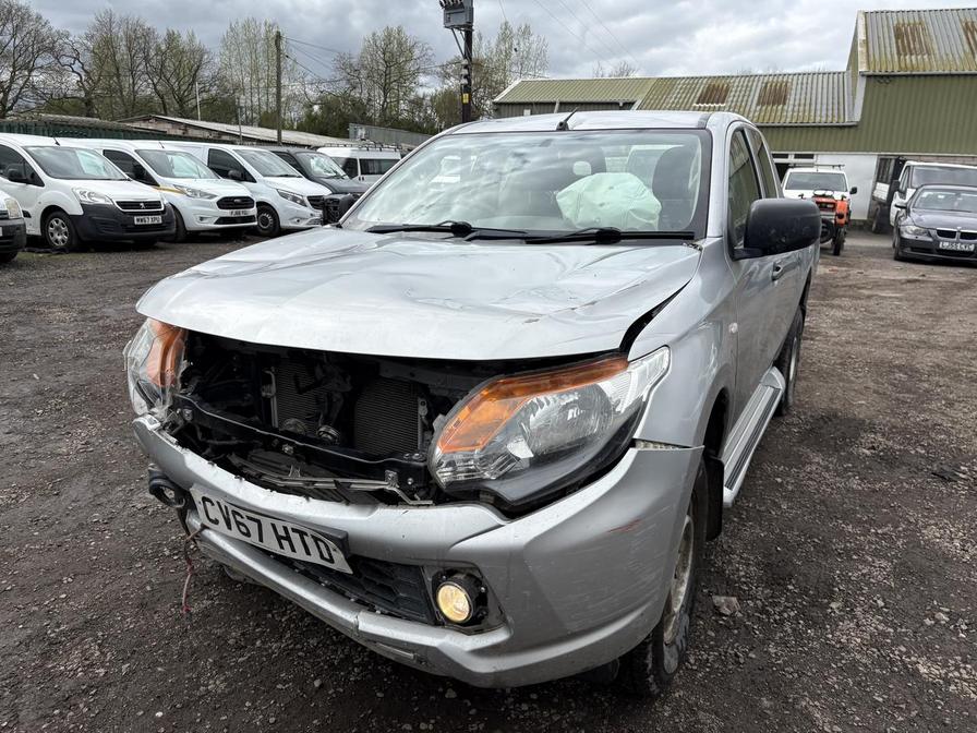 2017 Mitsubishi L200 – Model: L200 4Life DI-D – CV67HTD