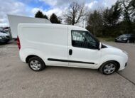 2016 Vauxhall Combo – Model: Combo 2000 L1H1 CDTi Sportive – DN16UAO