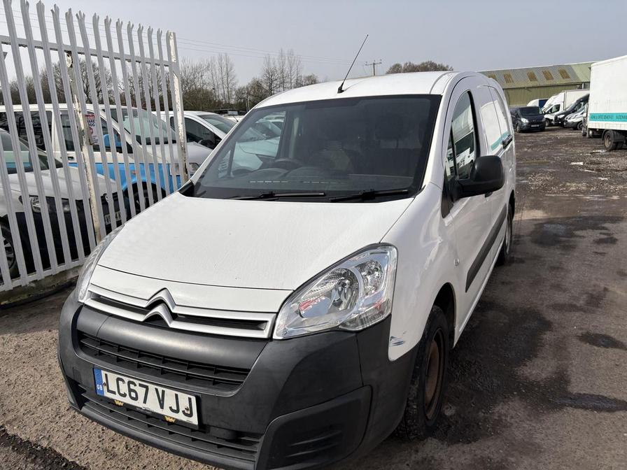 2017 Citroen Berlingo – Model: Berlingo 750 LX Blue HDi S/S – LC67VJJ