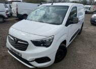 2019 Vauxhall Combo – Model: Combo 2300 Sportive S/S – DP69UPJ