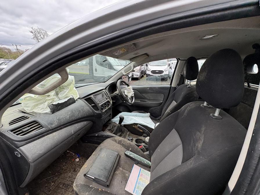 2017 Mitsubishi L200 – Model: L200 4Life DI-D – CV67HTD