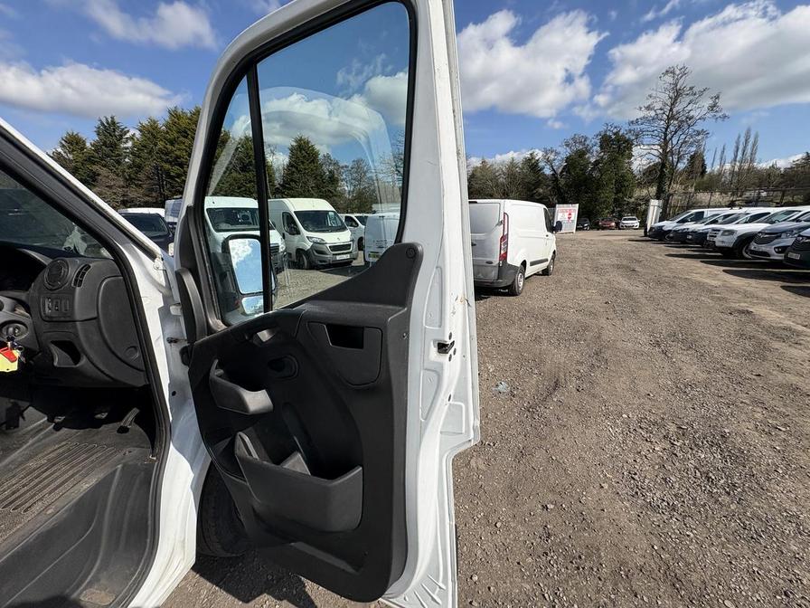 2019 Vauxhall Movano – Model: Movano R3500 L3H1 CDTi – KO19JOV