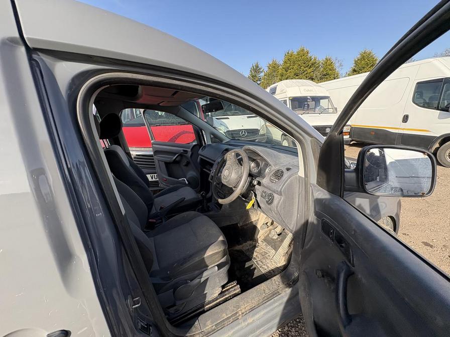 2011 Volkswagen Caddy – Model: Caddy Maxi C20 TDI – RO11KHP