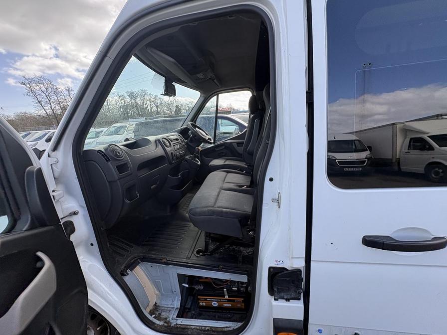 2018 Renault Master – Model: Master 35 SWB – LK18PBY