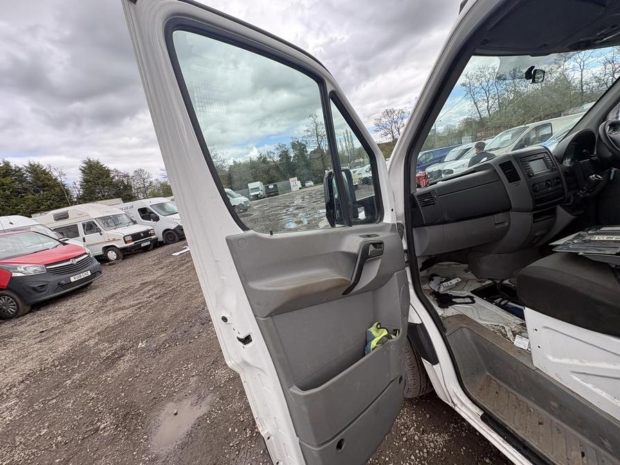 2017 Volkswagen Crafter – Model: Crafter CR35 TDI BlueMotion Technology – DL17ACU