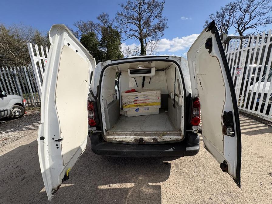 2017 Peugeot Partner – Model: Partner Professional L1 Blue HDi – MK17BZA