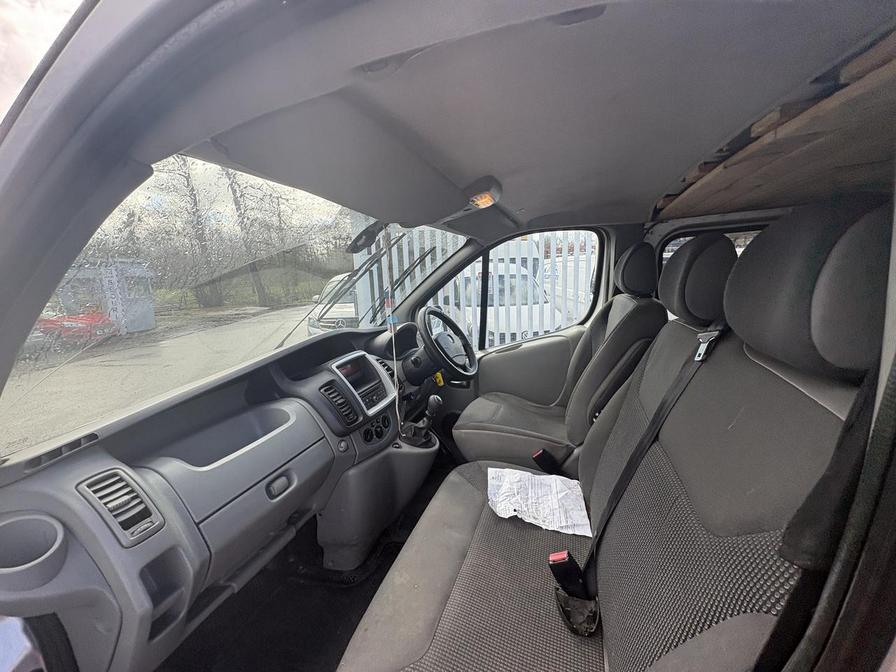 2014 Vauxhall Vivaro – Model: Vivaro 2700 Sportive CDTi – DP14TZX