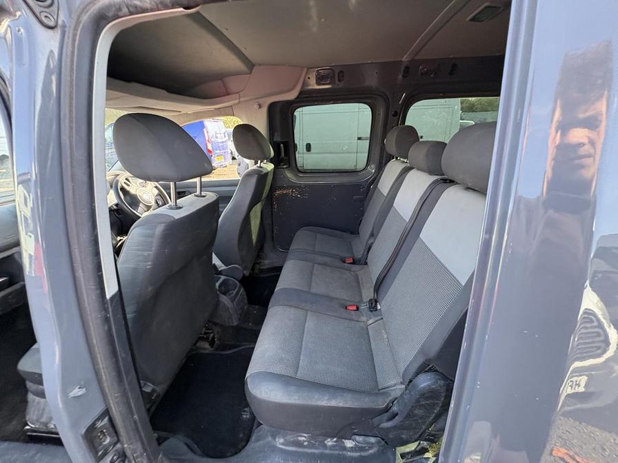 2011 Volkswagen Caddy – Model: Caddy Maxi C20 TDI – RO11KHP