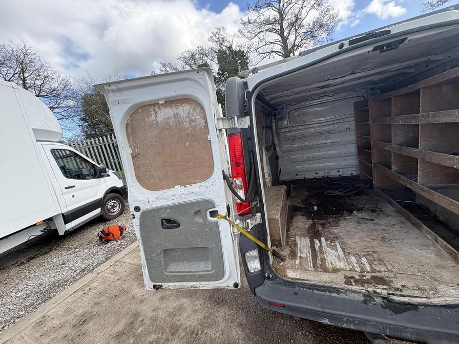 2014 Renault Trafic – Model: Trafic SL27 dCi – LB14OLM