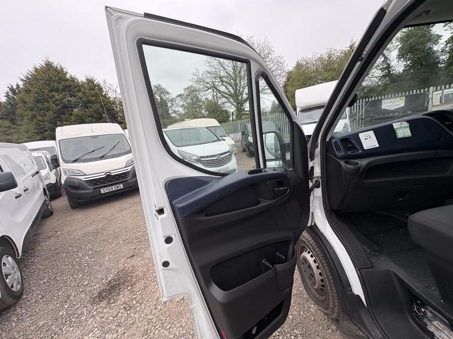 2019 Iveco Daily – Model: Daily 35S14v Semi-Auto – BL68OUY