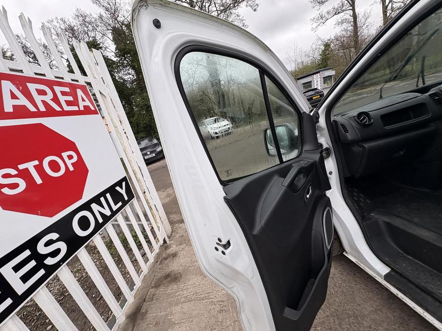 2017 Vauxhall Vivaro – Model: Vivaro  2900 Sportive CDTi – DN67TKU