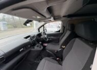 2022 Vauxhall Combo – Model: Combo 2300 Dynamic TD – KN22KTC