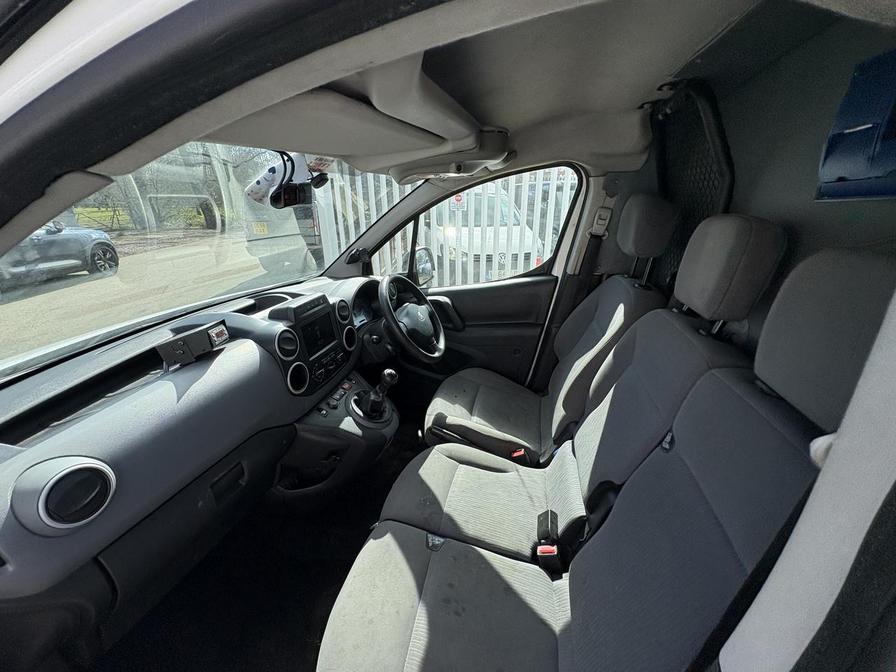 2017 Peugeot Partner – Model: Partner Professional L1 Blue HDi – MK17BZA