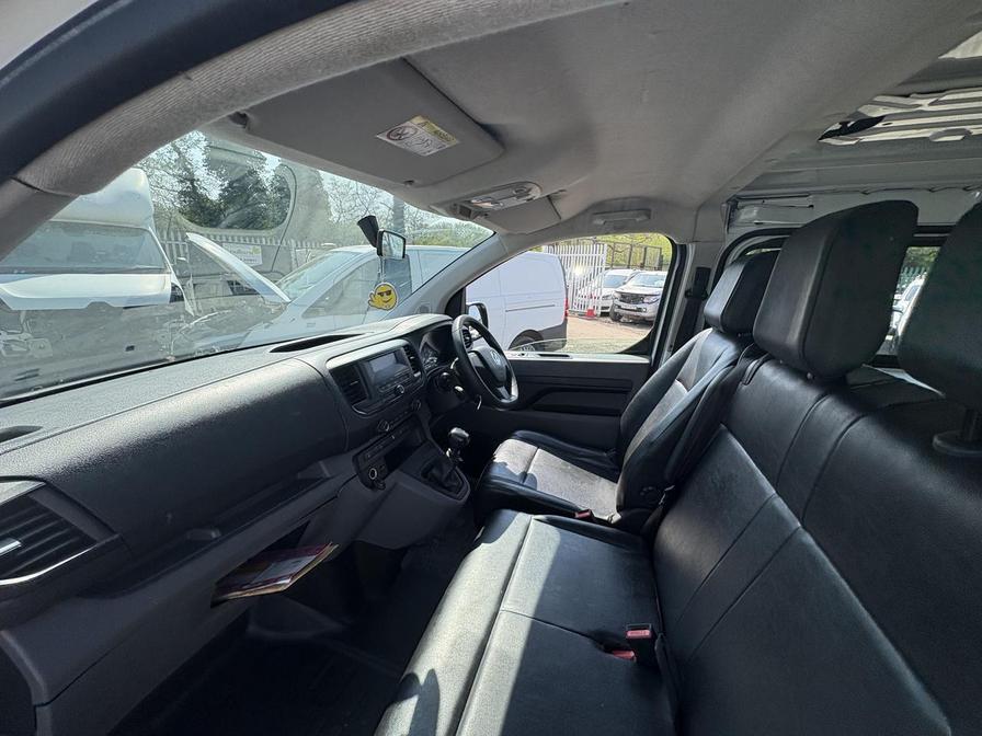 2020 Vauxhall Vivaro – Model: Vivaro  3100 Edition S/S – PE70HVD