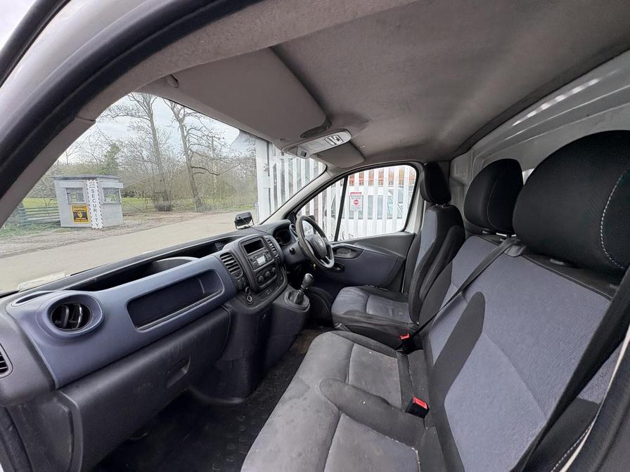 2015 Vauxhall Vivaro – Model: Vivaro  2900 CDTI – DU65UXV