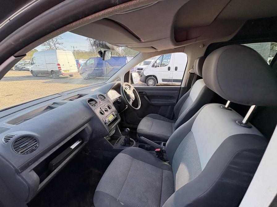 2011 Volkswagen Caddy – Model: Caddy Maxi C20 TDI – RO11KHP