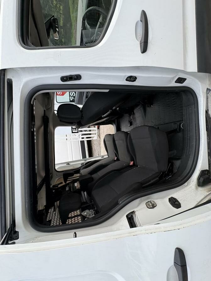 2022 Vauxhall Combo – Model: Combo 2300 Dynamic TD – KN22KTC