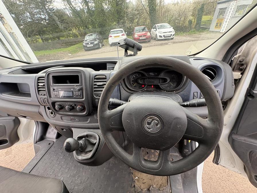 2015 Vauxhall Vivaro – Model: Vivaro  2900 CDTI – DU65UXV