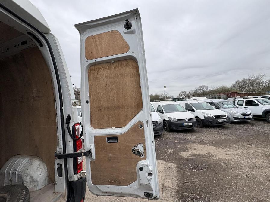 2011 Renault Master – Model: Master LH35 dCi 100 – MK11HHA