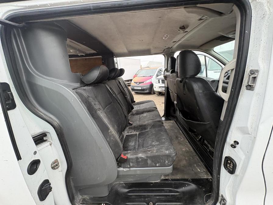 2016 Vauxhall Vivaro – Model: Vivaro  2900 Sportive CDTi – DG16VZB