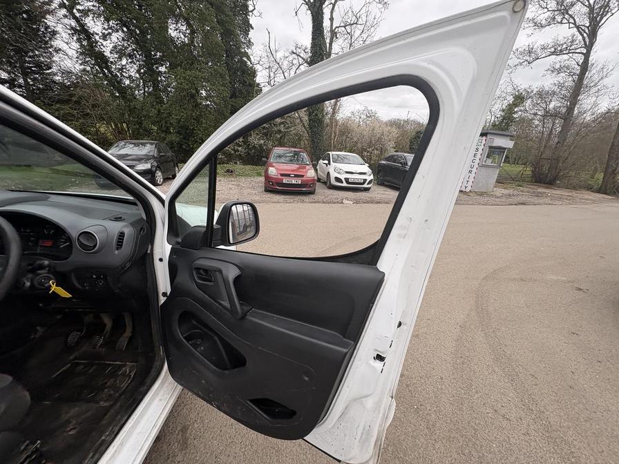 2016 Citroen Berlingo – Model: Berlingo 625 X Blue HDi – BL66KHM