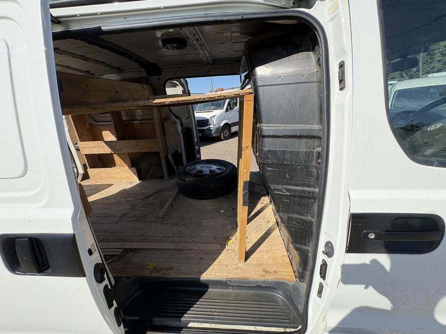 2011 Hyundai iLoad – Model: iLoad Classic CRDi 116 – FV11JSX