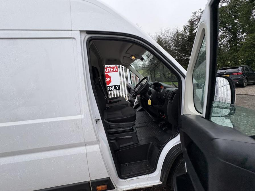 2022 Peugeot Boxer – Model: Boxer 435 Professional L4H2 Blue HDi – CF22DZU