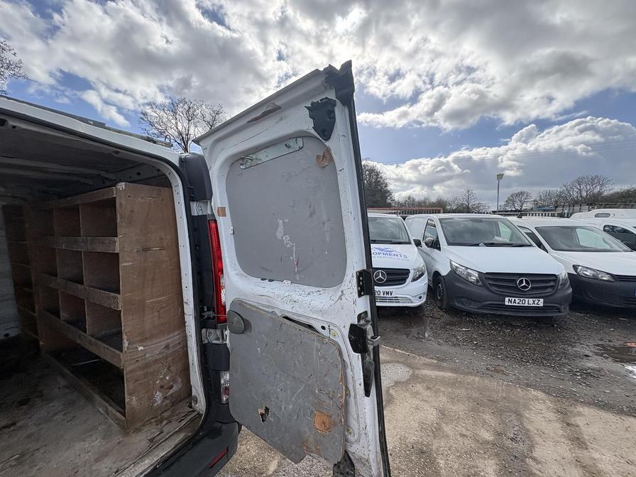 2014 Renault Trafic – Model: Trafic SL27 dCi – LB14OLM