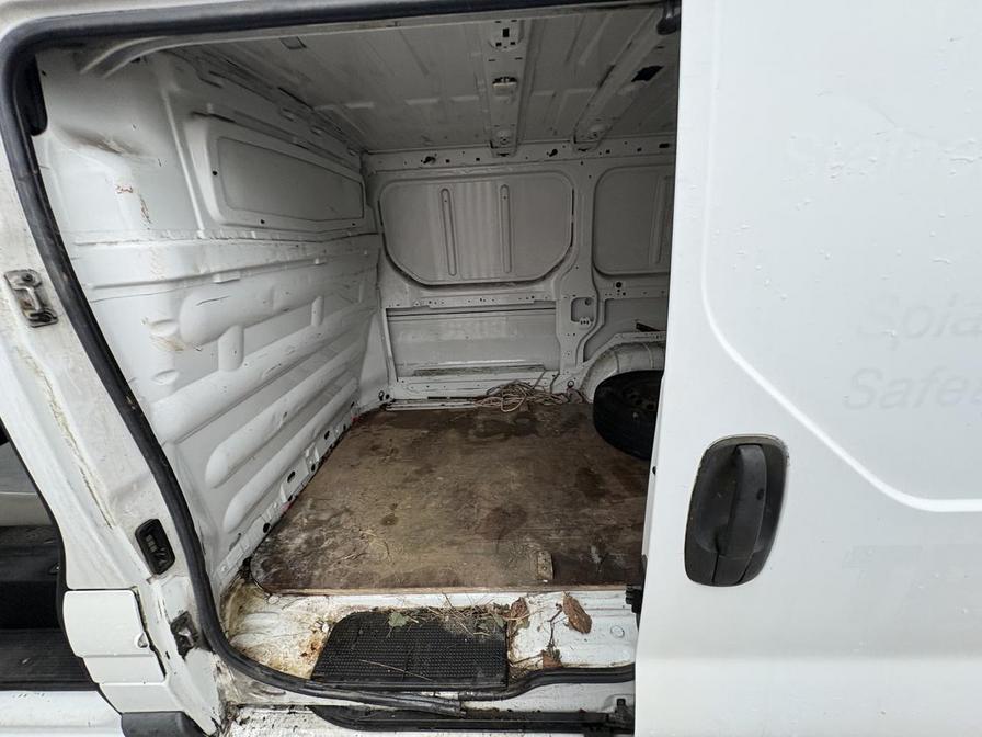 2013 Renault Trafic – Model: Trafic SL29 dCi – CE13UMU