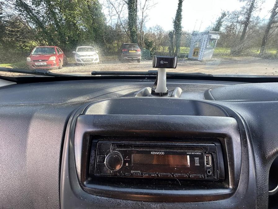 2014 Vauxhall Combo – Model: Combo 2000 L1H1 CDTi Sportive – DV64PYD