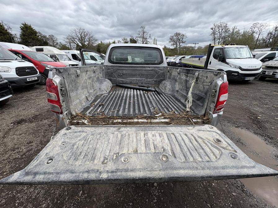 2017 Mitsubishi L200 – Model: L200 4Life DI-D – CV67HTD