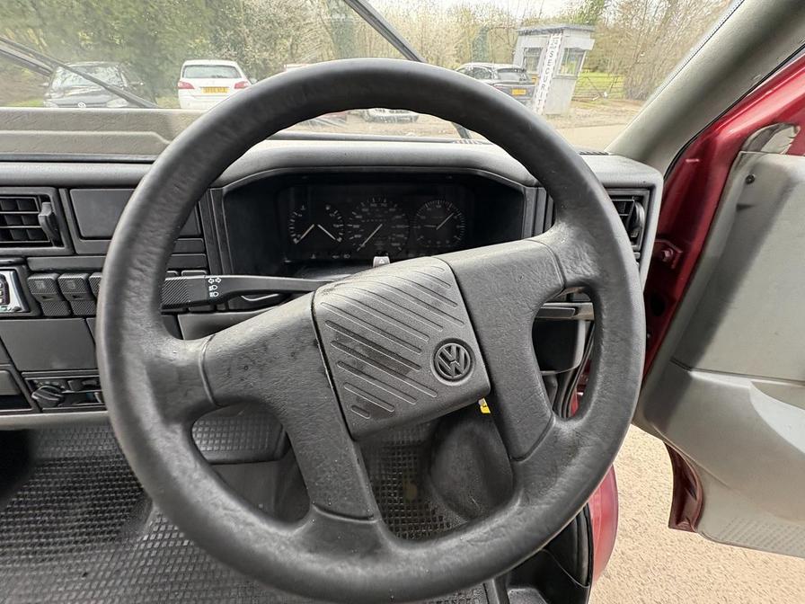 1995 Volkswagen Caravelle – Model: Transporter Caravelle – N403UVM