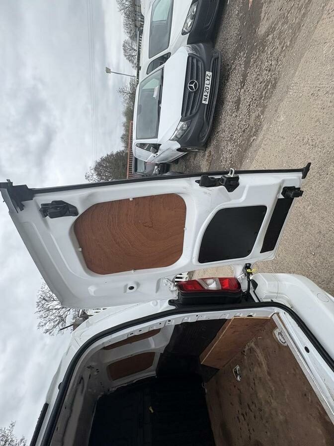 2022 Citroen Berlingo – Model: Berlingo 1000 Driver Professional Blue HDi – MD71YHM