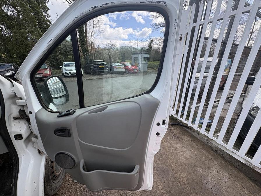 2014 Renault Trafic – Model: Trafic SL27 dCi – LB14OLM