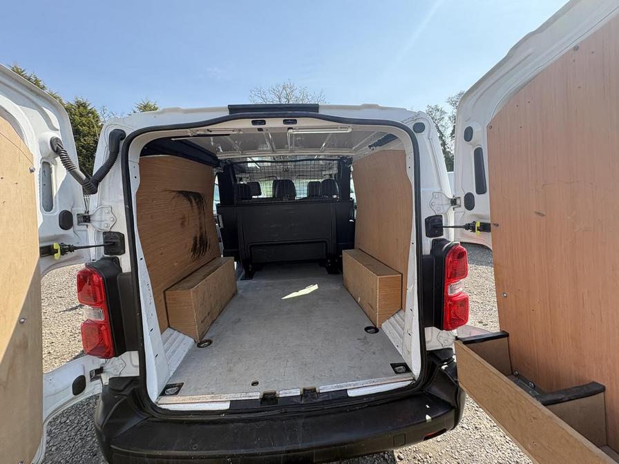 2020 Vauxhall Vivaro – Model: Vivaro  3100 Edition S/S – PE70HVD