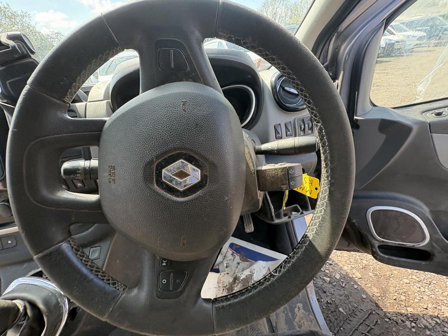 2016 Renault Trafic – Model: Trafic LL29 Sport Nav Energy dCi – MM66KSE